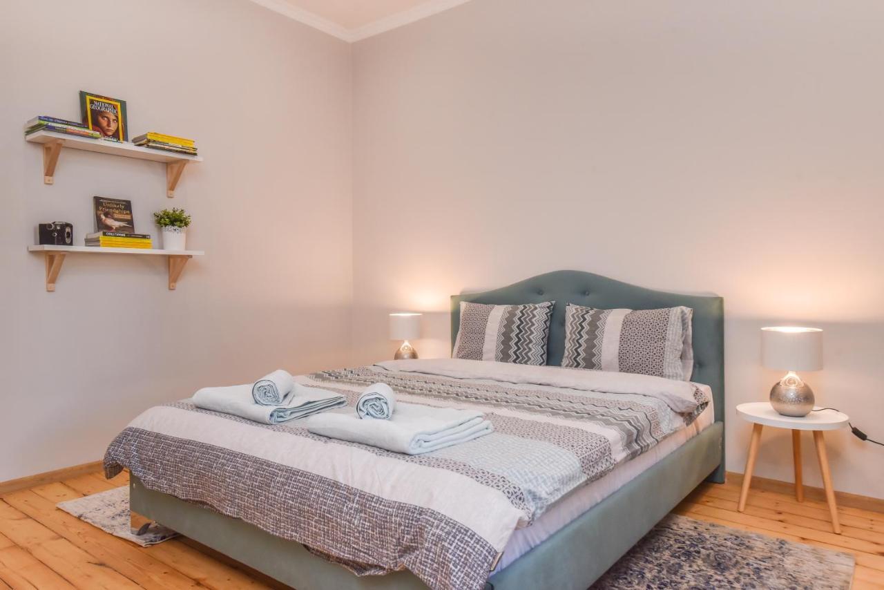 Spacious Vintage 2Br, 2Bath Apartment By Flat Mаnager Sofya Dış mekan fotoğraf