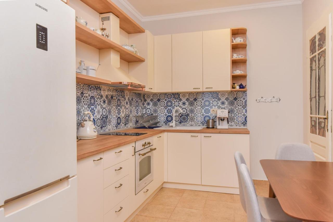 Spacious Vintage 2Br, 2Bath Apartment By Flat Mаnager Sofya Dış mekan fotoğraf