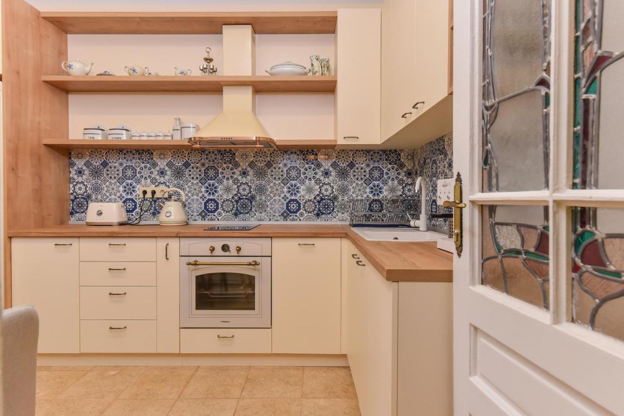 Spacious Vintage 2Br, 2Bath Apartment By Flat Mаnager Sofya Dış mekan fotoğraf